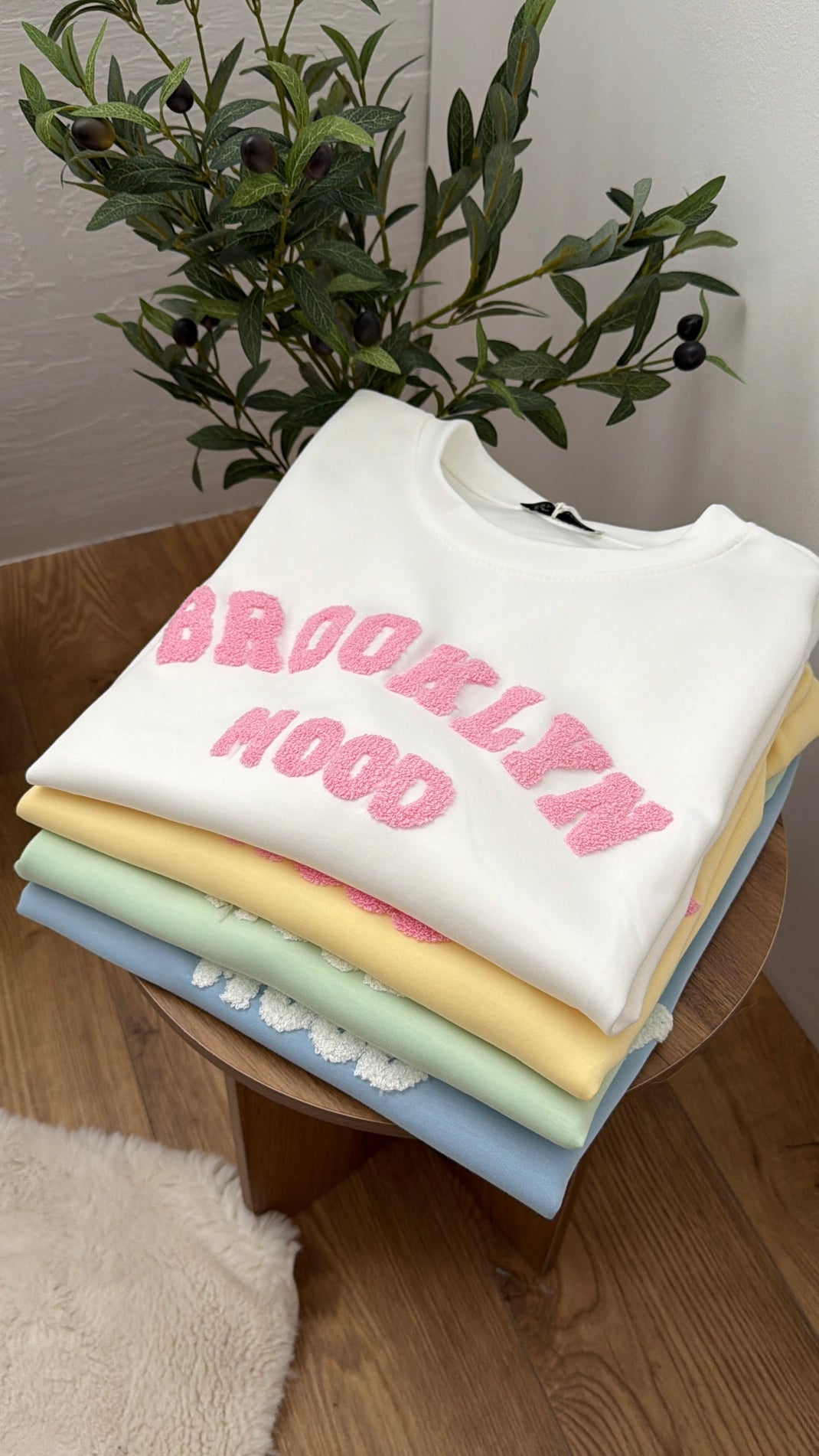 Tops & t-shirts