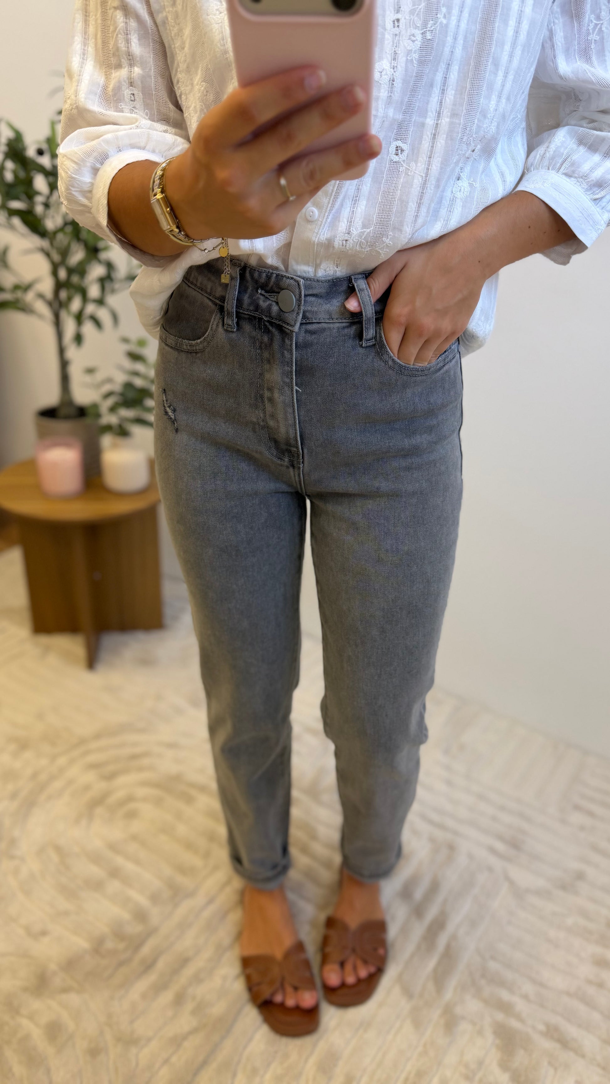 Jeans mom Charlie Paula