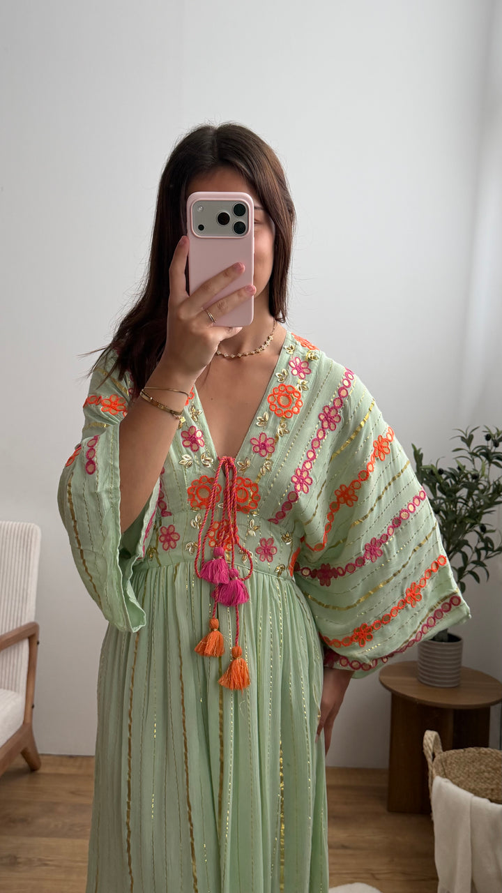 Robe Amaya Paula