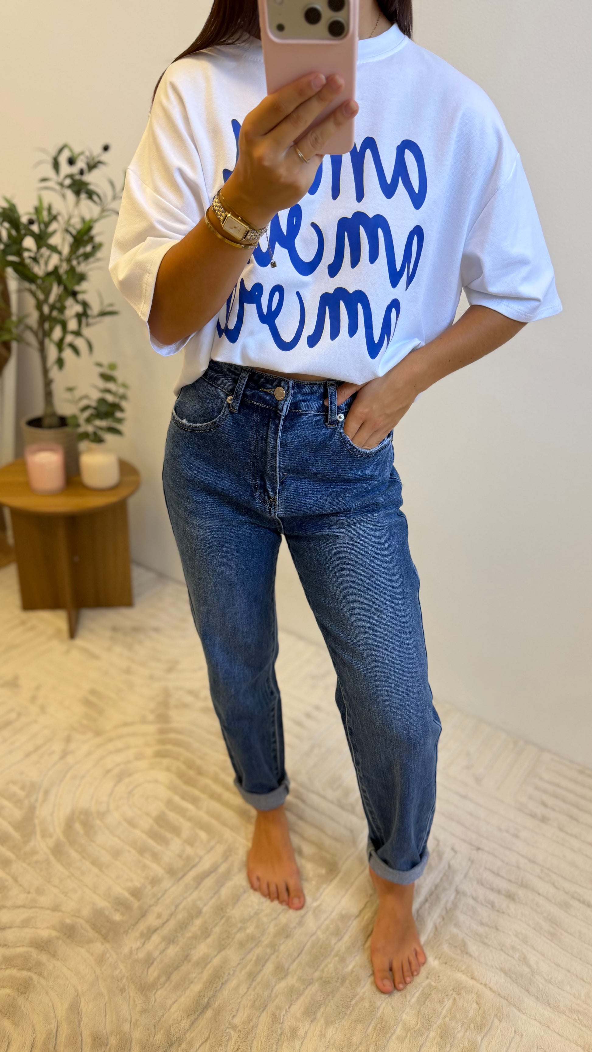 Jeans mom Naya Paula